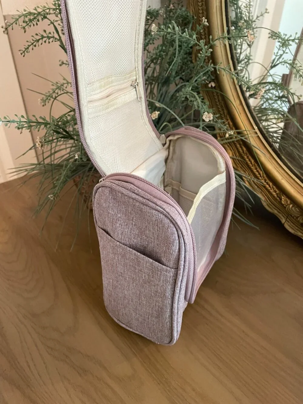 Mauve Small Hanging Toiletry Bag BOACAY